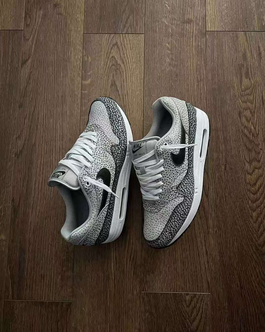 shoe sample