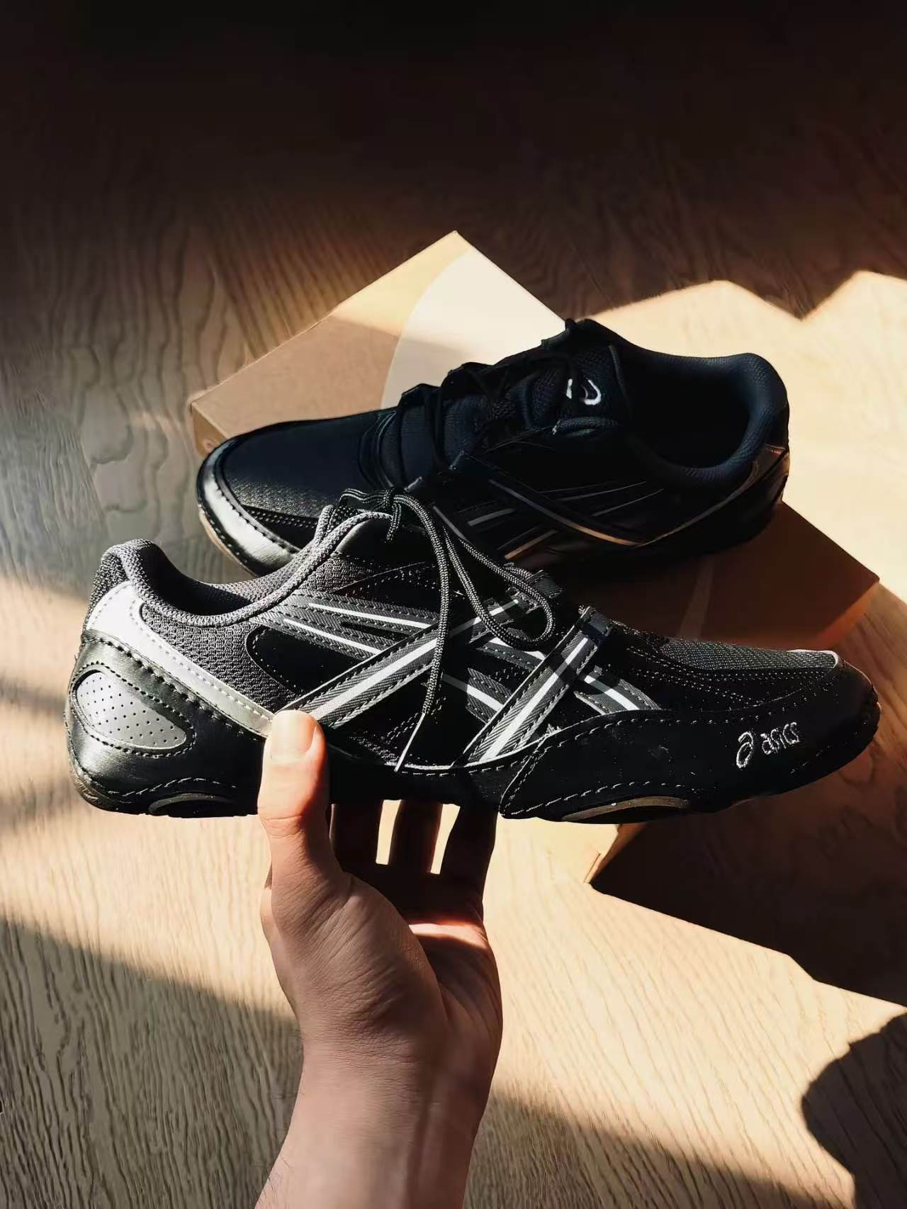 shoe sample