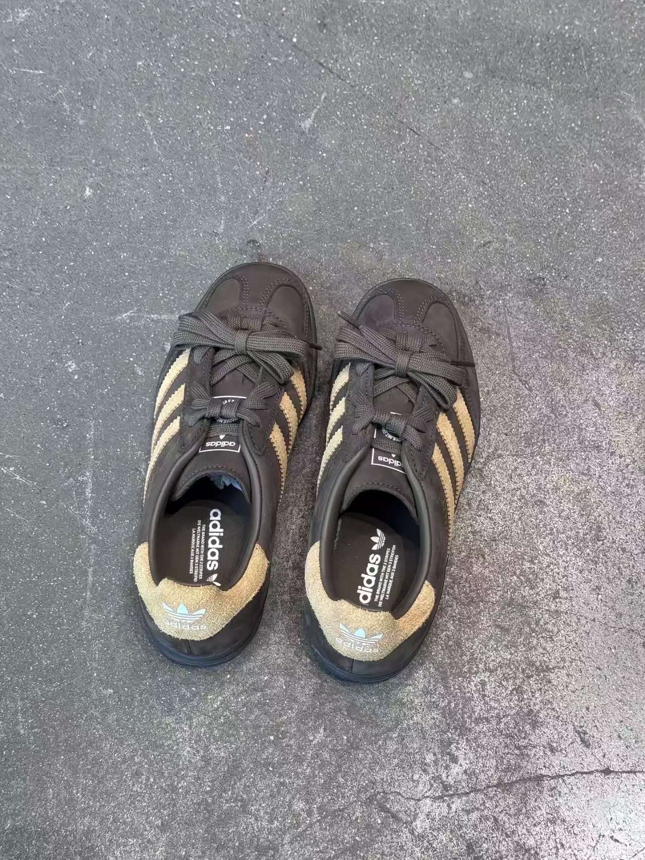 shoe sample