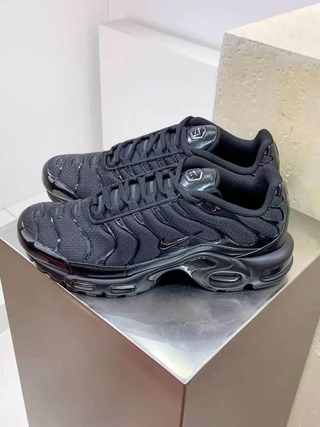 shoe sample