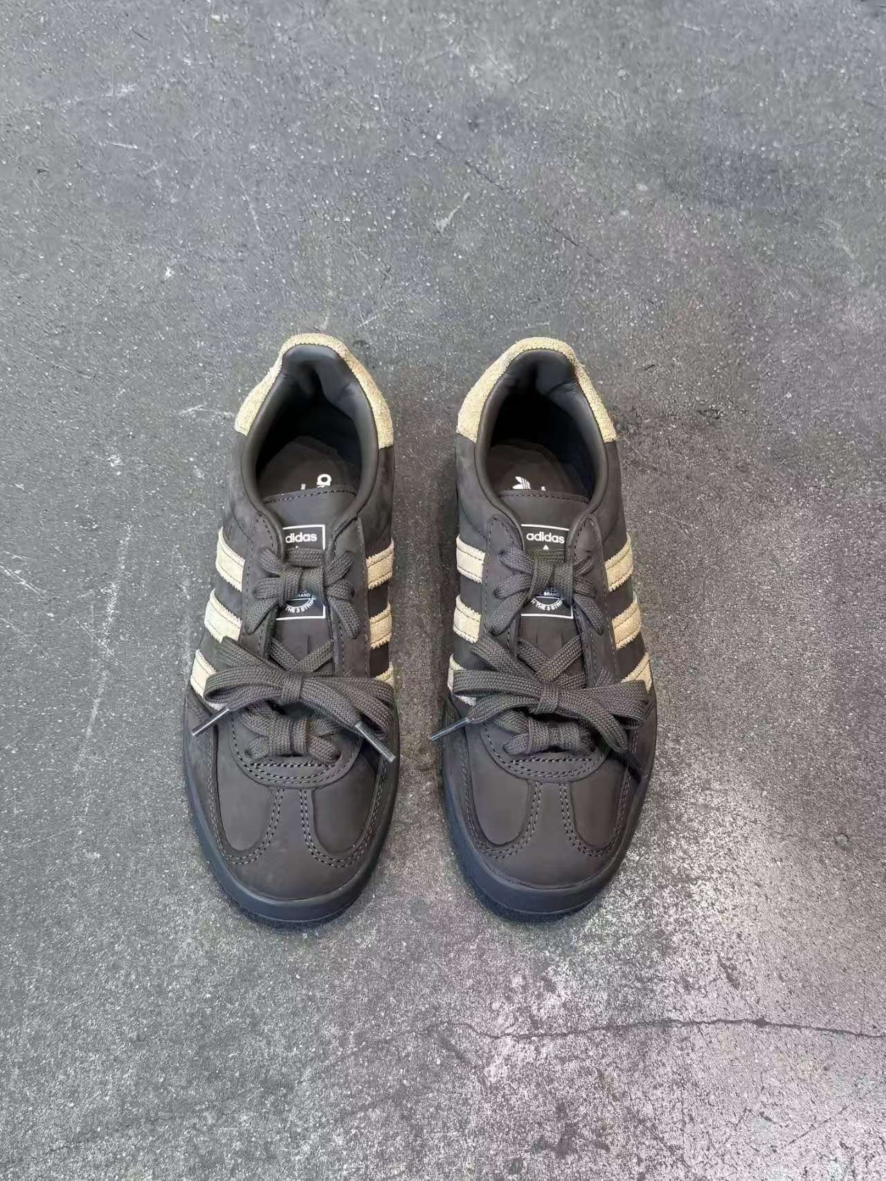 shoe sample