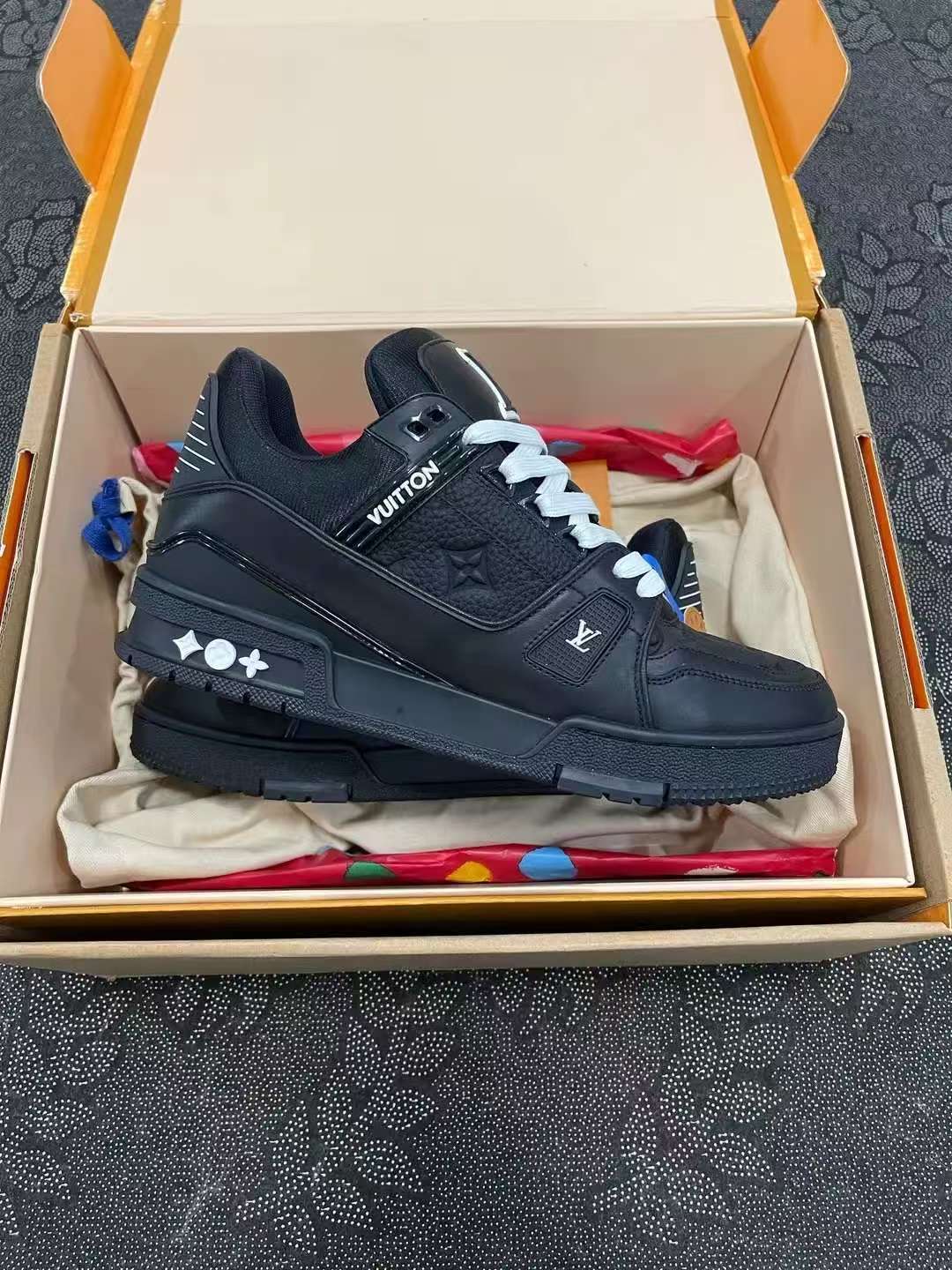 shoe sample
